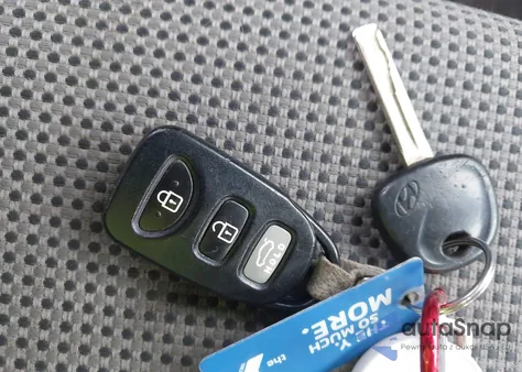 2011 Hyundai Sonata Gls z USA, uszkodzony, nr VIN 5NPEB4AC4BH101581